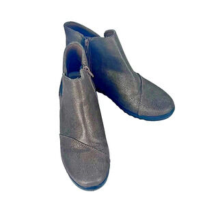 Clarks Cloudsteppers Wedge Ankle Bootie Womens 9.5 Bronze Cadell Tropic Comfort